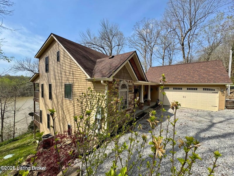525 N Riverbend Rd, Leitchfield, KY 42754