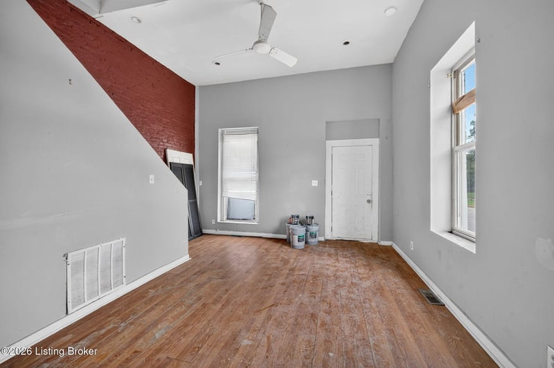 526 Dr W J Hodge St, Louisville, KY 40203