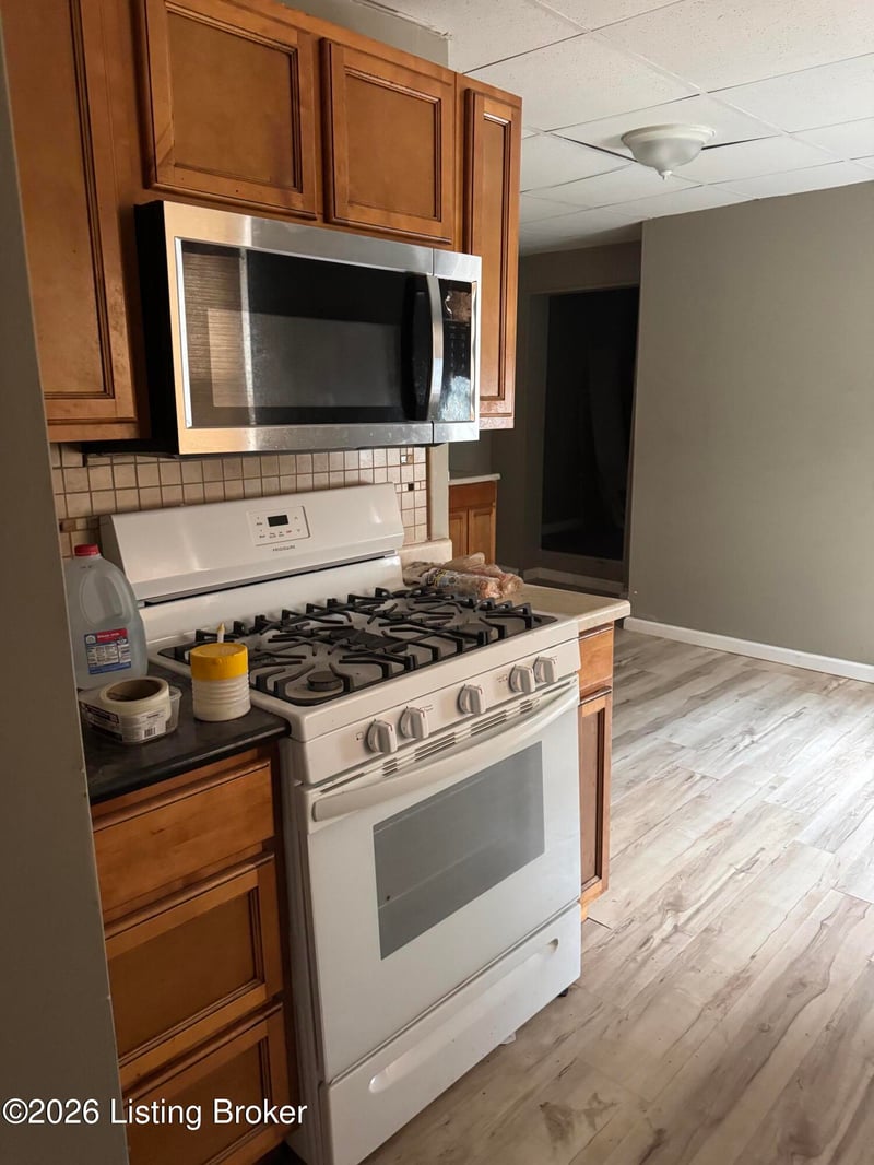 529 N 31st St, Louisville, KY 40212