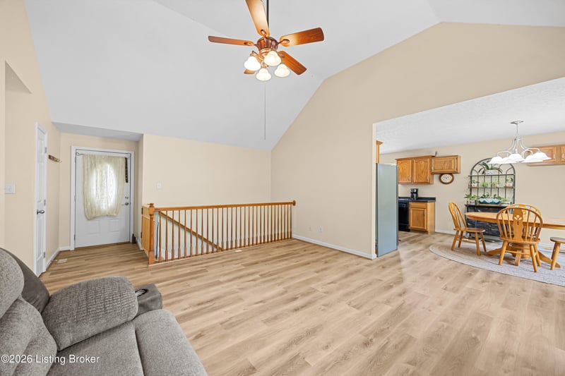 53 Turkey Run Ct, Taylorsville, KY 40071