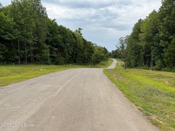 5304 Sycamore Ridge Ln, La Grange, KY 40031
