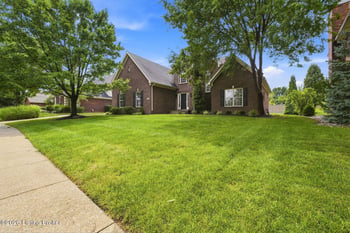 5304 Wolfpen Woods Dr, Prospect, KY 40059