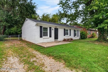 5307 Armsmere Way, Louisville, KY 40218