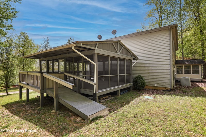 531 Lakeshore Dr, Leitchfield, KY 42754