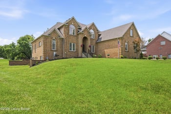 5314 High Crest Dr, Crestwood, KY 40014