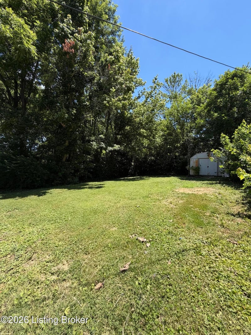 533 Village Dr, Elizabethtown, KY 42701
