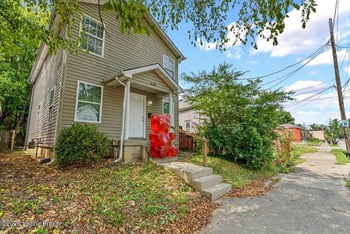 536 Dr W J Hodge St, Louisville, KY 40203