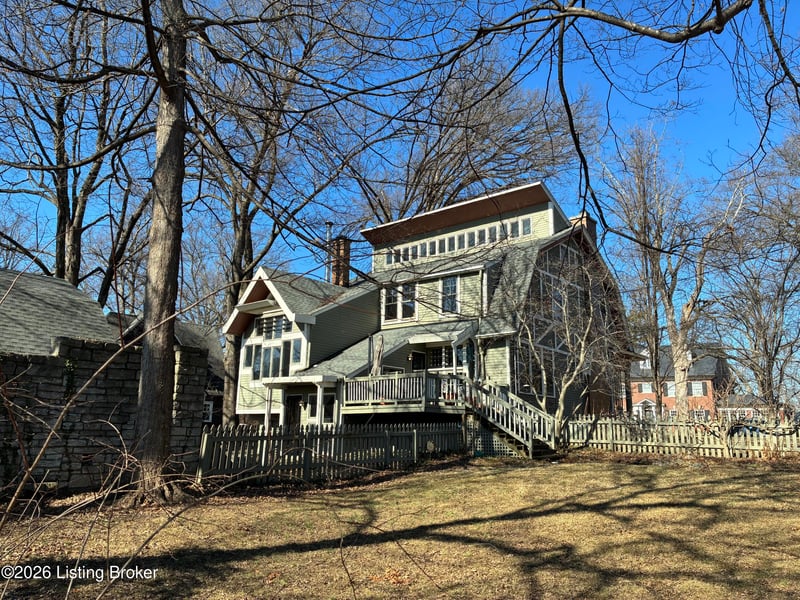 54 Hill Rd, Louisville, KY 40204