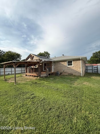 5400 Monaco Dr, Louisville, KY 40219