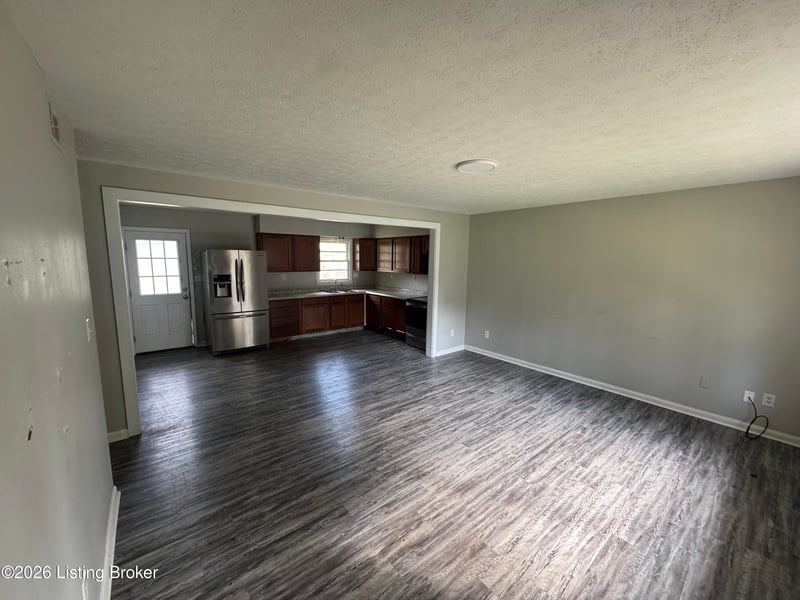 5407 Chestnutwood Way, Louisville, KY 40272
