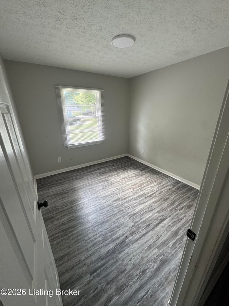 5407 Chestnutwood Way, Louisville, KY 40272