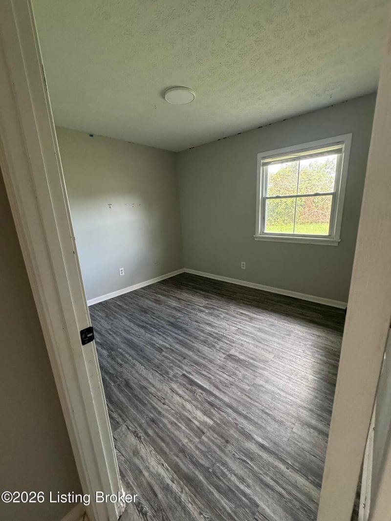 5407 Chestnutwood Way, Louisville, KY 40272