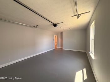 5409 Mt Holyoke Dr, Louisville, KY 40216