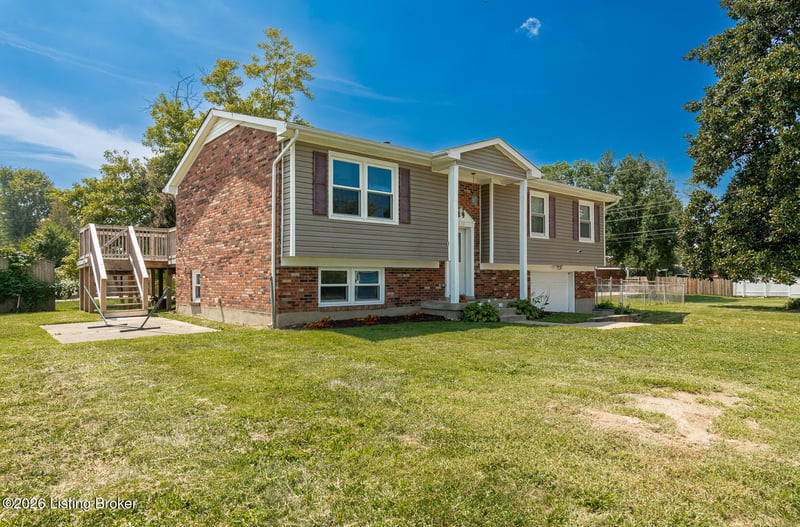 5410 Camino Way, Louisville, KY 40216
