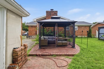 5416 Sunnybrook Dr, Louisville, KY 40214