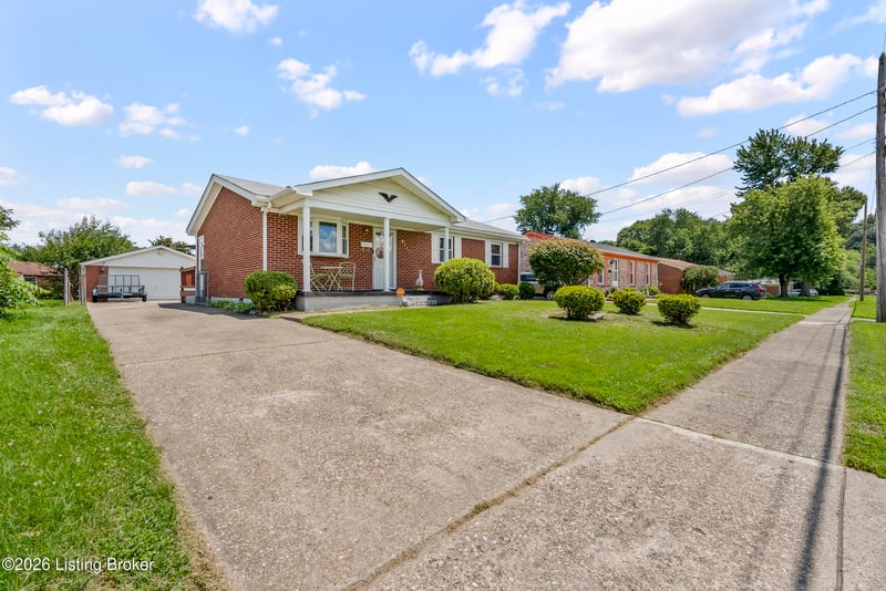 5417 Logwood Ave, Louisville, KY 40272