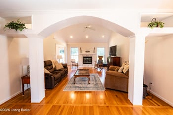 5418 Cross Creek Dr, Crestwood, KY 40014