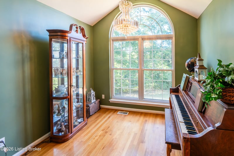 5418 Cross Creek Dr, Crestwood, KY 40014