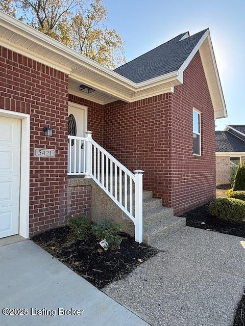 5421 Mt Holyoke Dr, Louisville, KY 40216