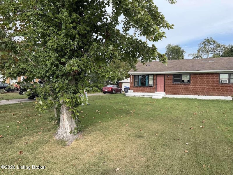5443 Minor Ln, Louisville, KY 40219