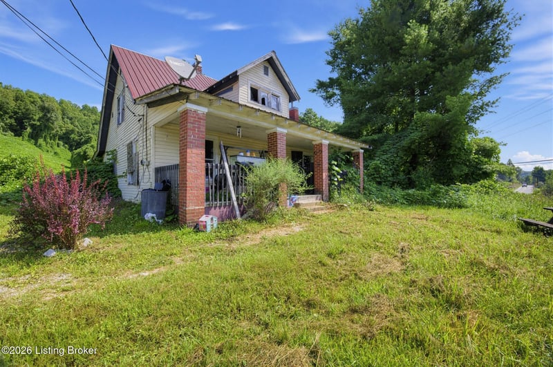 5476 Highway 638, Manchester, KY 40962