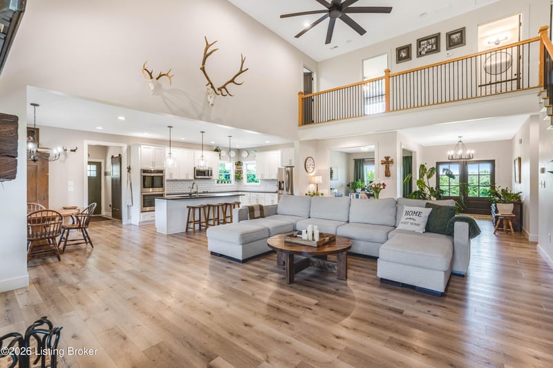 549 Oscar Raymer Rd, Brownsville, KY 42210