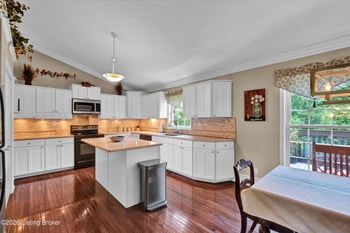 5494 Old Sligo Rd, La Grange, KY 40031