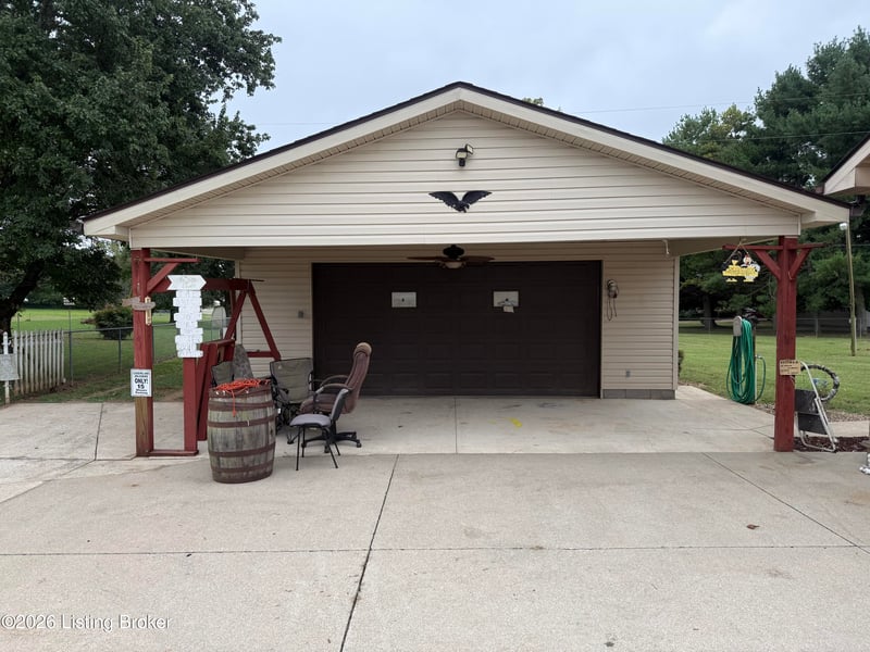 55 Saint Thomas Ln, Bardstown, KY 40004
