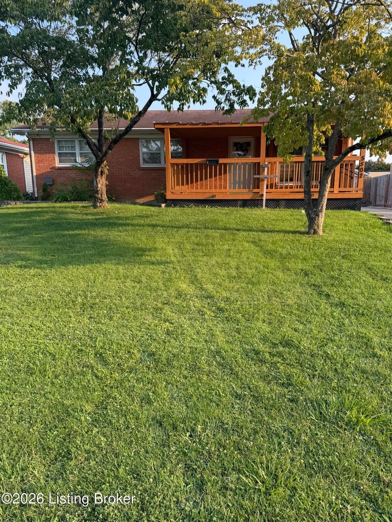 5502 Georgia Ln, Louisville, KY 40219