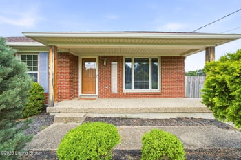 5502 Landcross Dr, Louisville, KY 40216