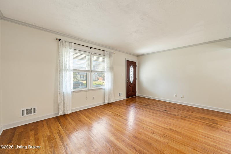 5507 Chestnutwood Way, Louisville, KY 40272