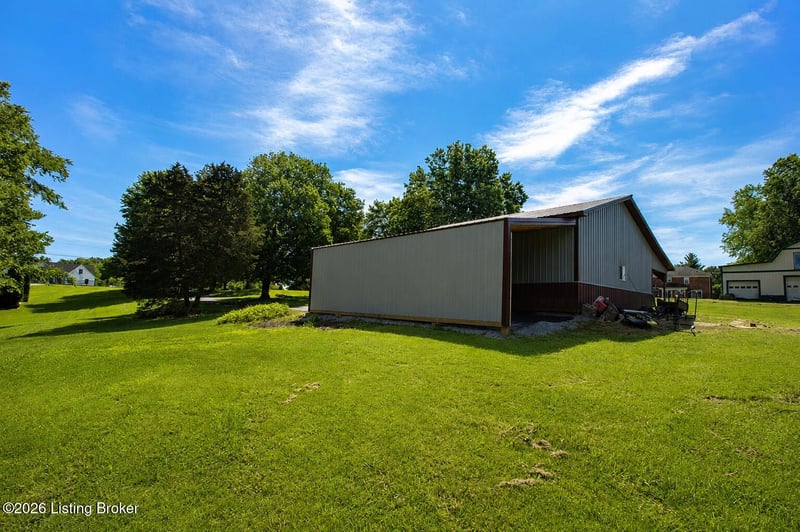 5508 Clover Ridge Dr, Crestwood, KY 40014