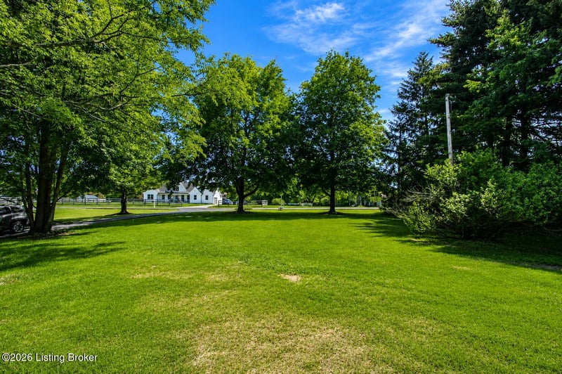5508 Clover Ridge Dr, Crestwood, KY 40014