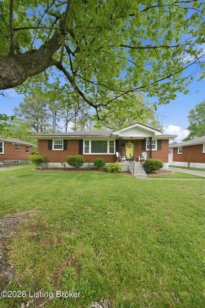 5509 Shorewood Dr, Louisville, KY 40214