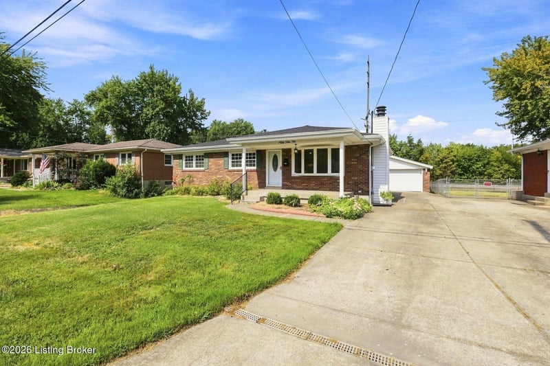 5510 Bruns Dr, Louisville, KY 40216