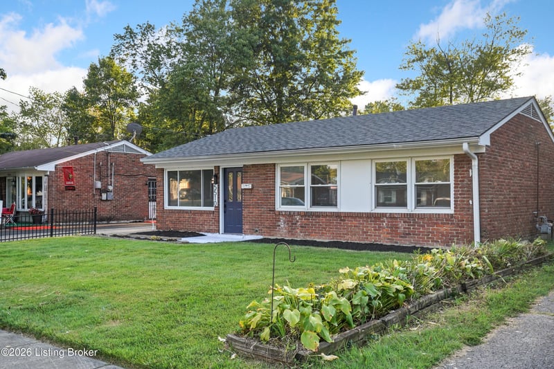 5510 Ripple Ln, Louisville, KY 40218