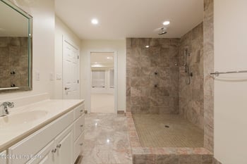 5510 Timber Ridge Dr, Prospect, KY 40059