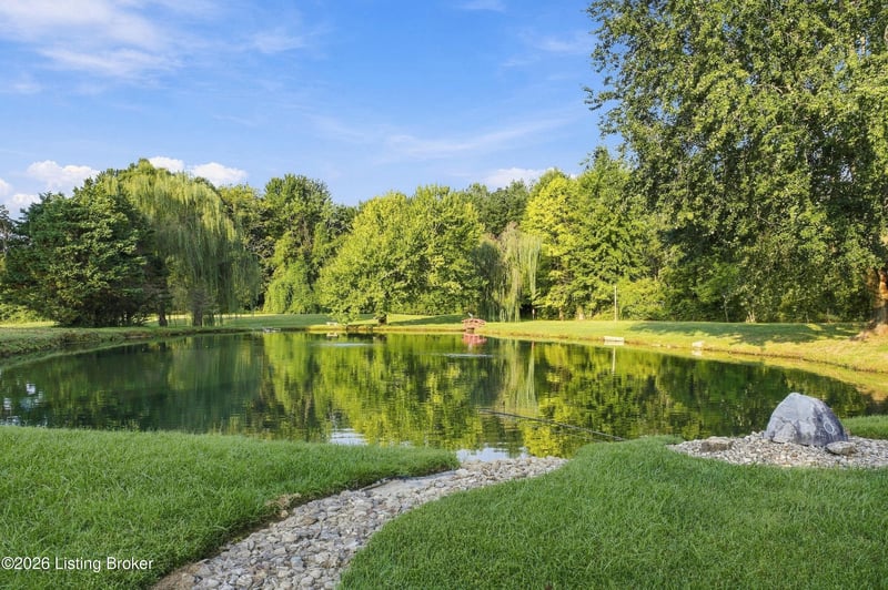 5514 Billtown Rd, Louisville, KY 40299