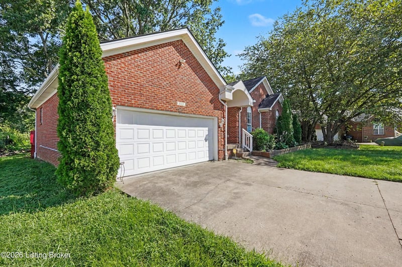 5519 Dione Ave, Louisville, KY 40216