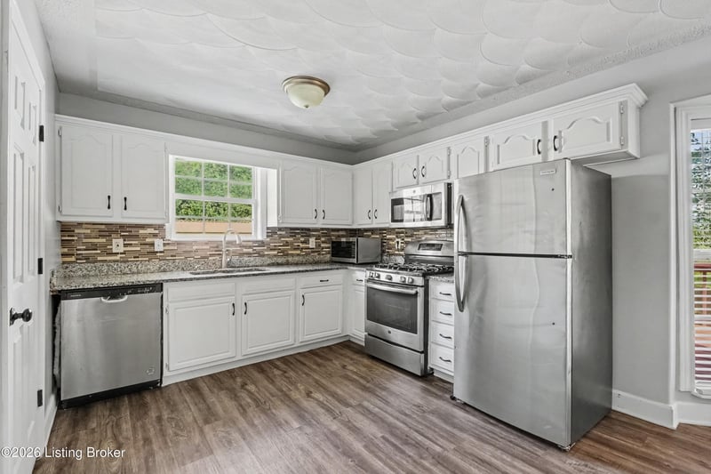 5519 Dione Ave, Louisville, KY 40216