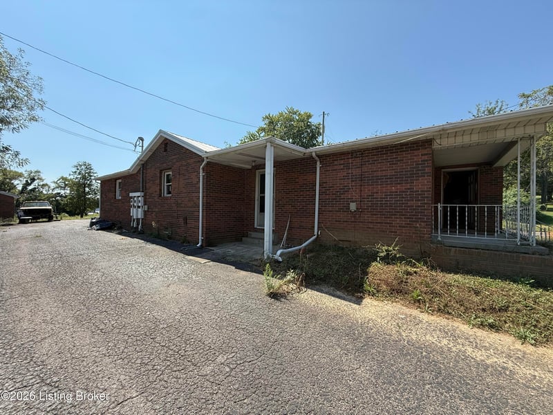 552 W Elm Rd, Radcliff, KY 40160
