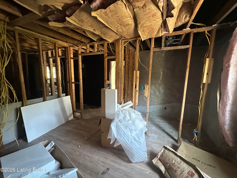 552 W Elm Rd, Radcliff, KY 40160
