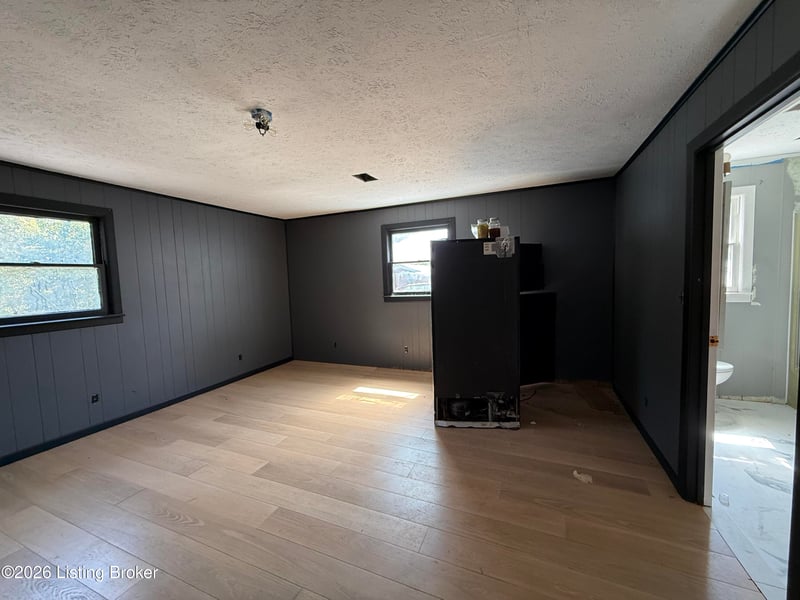 552 W Elm Rd, Radcliff, KY 40160