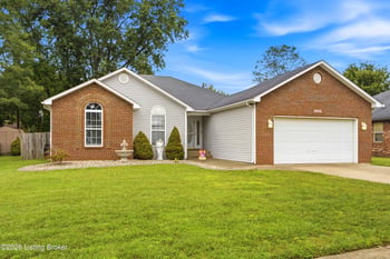 5523 Vevia Pl, Louisville, KY 40272