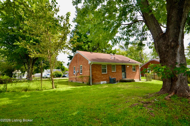 5534 Cartledge Ct, Louisville, KY 40214