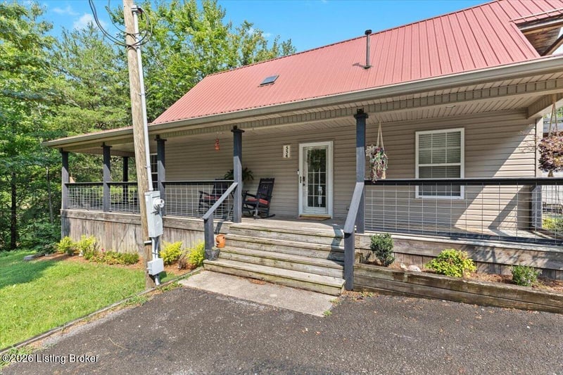 554 Pine Valley Ct, Lebanon Junction, KY 40150
