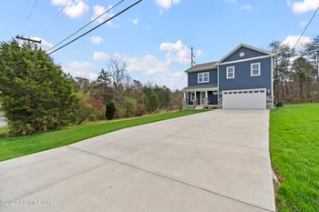 559 Ford Dr, Mt Washington, KY 40047