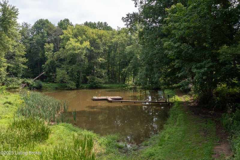5601 Blevins Gap Rd, Louisville, KY 40272