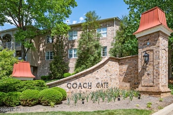 5601 Coach Gate Wynde #6A, Louisville, KY 40207