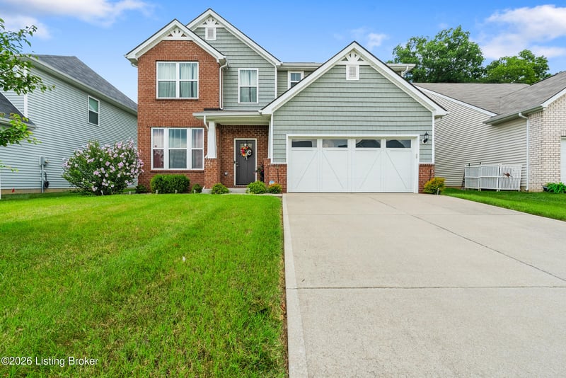 5601 Poplar Lakes Ln, Louisville, KY 40299